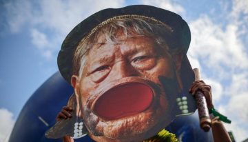 Raoni, el mayor líder indígena de Brasil que pudo hablar en la COP30 gracias a Panamá