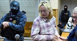 Diana Loginova, la cantante adolescente que desafía a Putin con su música callejera