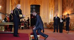 David Beckham fue nombrado caballero por el rey Carlos III