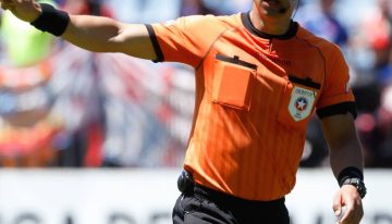 Arbitros amenazan con paro tras conflicto por falta de estacionamientos