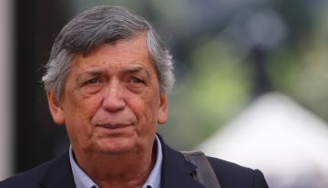 «Exijo respeto por el Partido Comunista»: La acalorada discusión de Carmona con diputado republicano