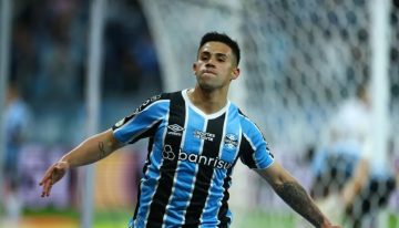 Gremio de Porto Alegre analiza oferta del fútbol mexicano por Alexander Aravena