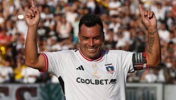 Esteban Paredes por declaración de Pavez sobre la UC: Es falso, por historia Colo Colo es el mejor