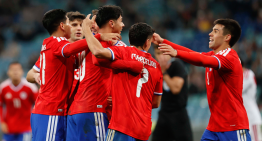 La Roja extendió los festejos al cerrar el año con sólida remontada ante Perú