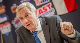 José Antonio Kast : «Los inmigrantes ilegales tienen la opción de marcharse ya»