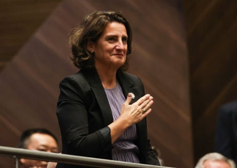 Imagen secundaria 1 - Varios jefes de Estado y exministros acudieron a la toma de posesión de Paz Pereira. En imágenes, Milei, Ribera y Boric