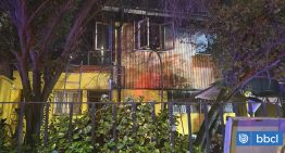 Un adulto mayor fallecido y otros 16 lesionados deja incendio en hogar de ancianos en Providencia