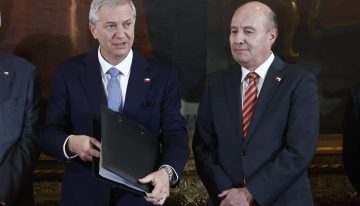 Quiroz admite falencias en la explicación de oficios y reafirma que «lo social no se toca»