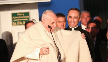 “No pierdan la alegría”, así fue la llegada del papa a Bogotá