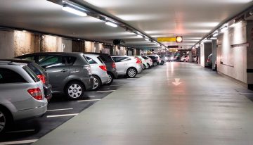 Proponen cobrar contribución a parqueaderos para financiar el sistema de transporte público