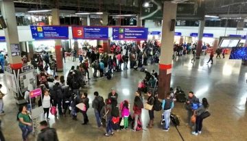Número de pasajeros terrestres aumento 7,7% en diciembre