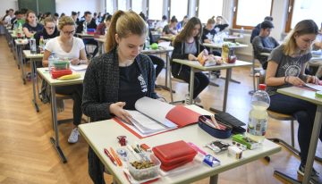 Universidades combaten la deserción estudiantil