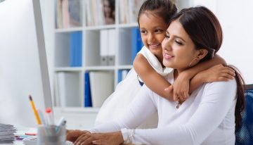 Salario emocional es más importante para las mamás