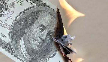 Casi el 80% de los billetes de 100 dólares circulan en el extranjero