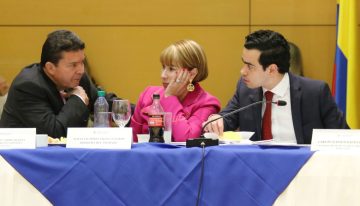 Sindicatos y empresarios siguen lejos de acordar el mínimo