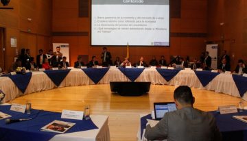 Empresarios proponen aumento del 5% para el salario mínimo