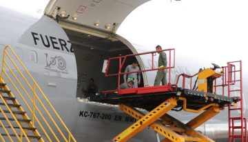 Misión para repatriar a 14 colombianos desde Wuhan ya está en Seúl