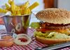 Alimentos chatarra deberán advertir riesgos a los consumidores