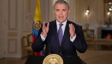 Duque pide a los bancos solidaridad para enfrentar la crisis