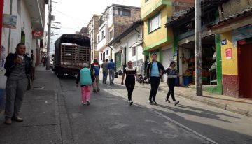 Personas en calles y terminales, así transcurrió la jornada previa a la cuarentena total