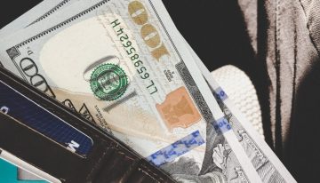 Dólar cayó por debajo de $4.000 y continúa rebote de la BVC