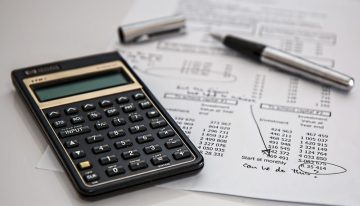Ante las críticas, bancos dicen que alivios superan los $32 billones