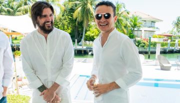Juanes y Fonseca regalan concierto en el día de las madres