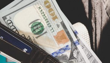 Dólar se acerca nuevamente a los $3.900 en medio de presiones alcistas