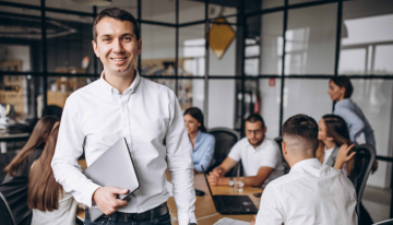 ¿Sin trabajo? 10 recomendaciones para mejorar su perfil profesional