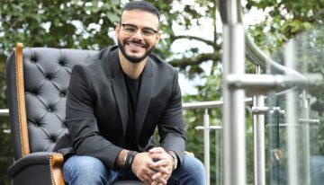 Adrián Castañeda crea plataforma Buscatupaz.com, un espacio gratuito para apoyo psicológico