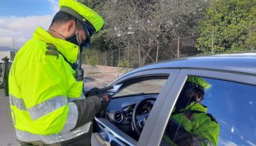 Si viaja solo en su carro, no es obligatorio el uso de tapabocas