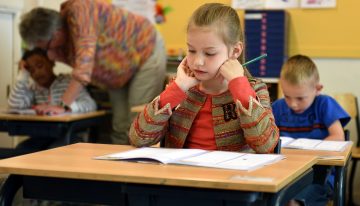 ¿Qué tan riesgosa es la apertura de los colegios?