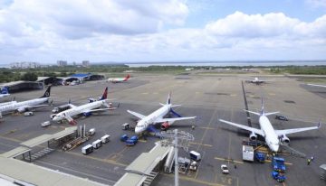 Con dos vuelos a EE.UU se reactiva el transporte aéreo internacional