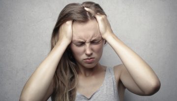 ¿Cómo diferenciar la migraña de un dolor de cabeza común?