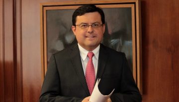 Gobierno revisa a la baja sus proyecciones para 2020 y 2021