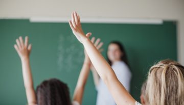 Colegios oficiales en Bogotá iniciarán clases presenciales desde el 19 de octubre