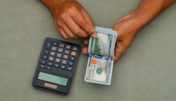 Dólar cerró noviembre en su nivel más bajo de los últimos 5 meses