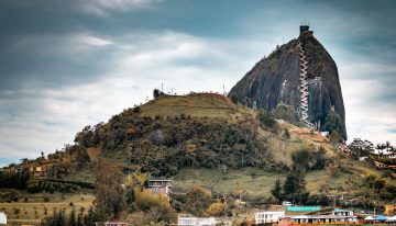 Así puede acceder a una beca para certificarse en Turismo