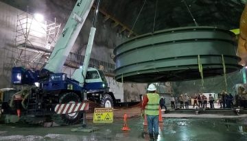 Así van los primeros montajes de equipos en casa de máquinas de hidroituango