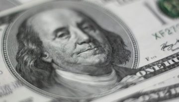 Dólar ya ronda los $3.400. Así cerrará 2020 y 2021, según los gurús de la economía