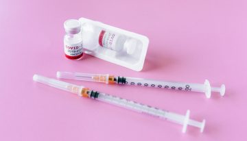 MinSalud asegura que Colombia cuenta con las bodegas suficientes para almacenar vacunas contra Covid-19
