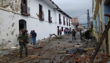 Atentado con carro bomba en el Cauca deja al menos 43 heridos