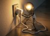 ¿Se puede consumir menos electricidad pasando más tiempo en casa?
