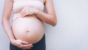 ¿Puedo vacunarme si estoy embarazada? Aclaramos cinco dudas sobre las vacunas