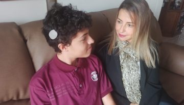 Las madres de quienes no pueden oír
