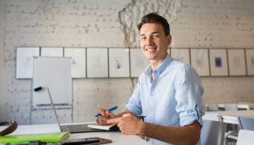 ¿Es usted feliz en el trabajo? Estos son los requisitos que su empresa debería cumplir