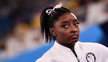 La vulnerabilidad de Simone Biles, reflejo de la salud mental de todos [VIDEO]