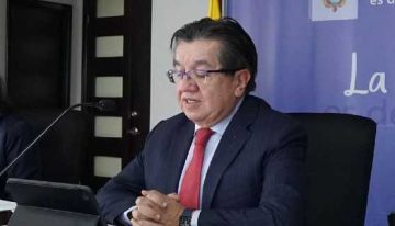 Mientras Colombia recibe más dosis de vacunas, MinSalud habla de los retos del país en plena pandemia