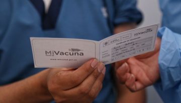 La apuesta del Plan Nacional de Vacunación: La meta mínima es aplicar 300.000 dosis al día