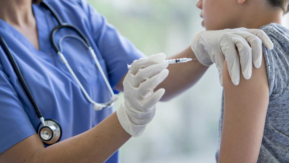 “Estrategias de vacunación deben buscar población de 12 a 19 años”: MinSalud